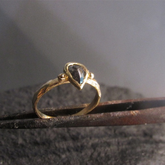 Engagement ring. - Picture 5 of 7